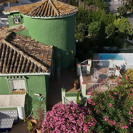 别墅 Authentic Andalusian Boho - Pool - Garden-bbq- 7 Guests 贝纳尔马德纳